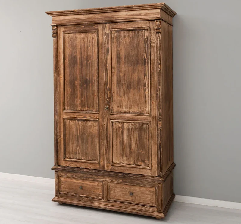Kleiderschrank aus Massivholz mit zwei Schubladen