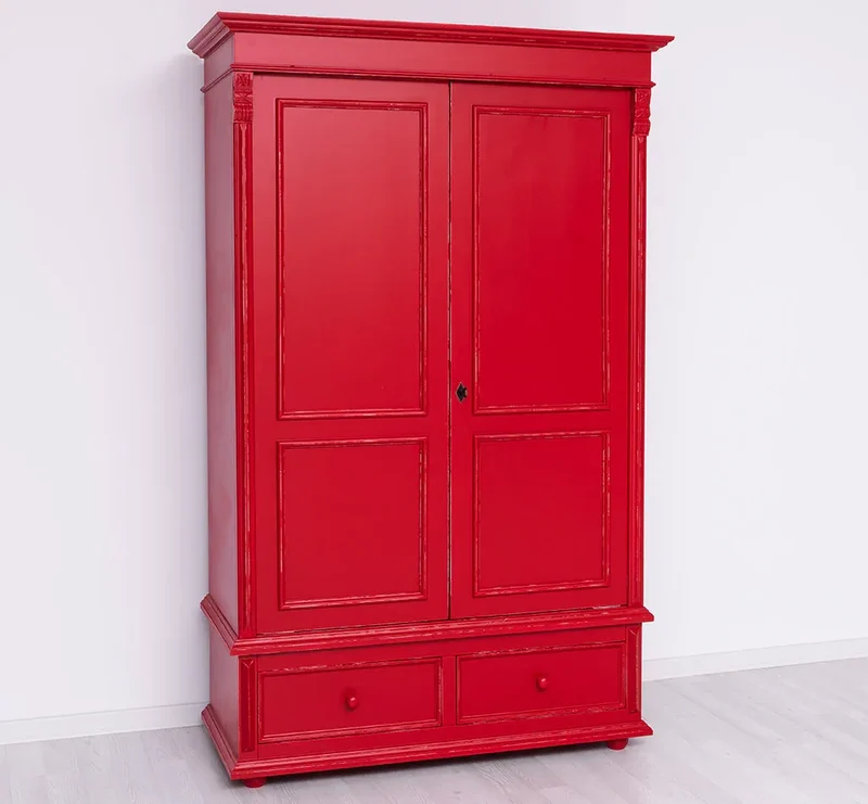 Kleiderschrank aus Massivholz mit zwei Schubladen