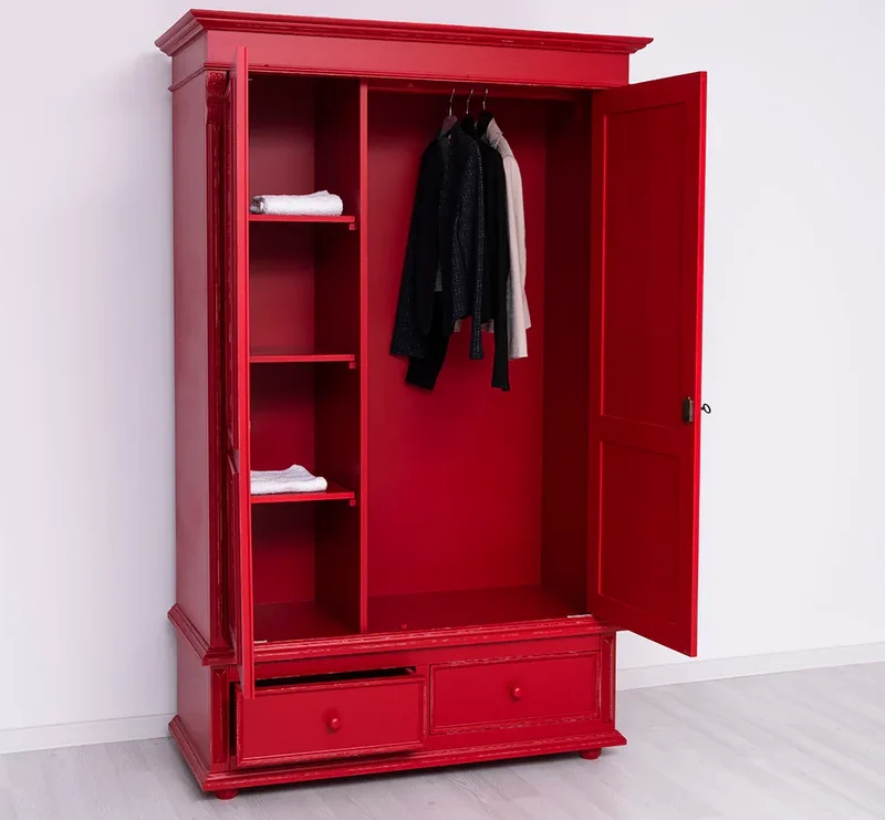 Kleiderschrank aus Massivholz mit zwei Schubladen