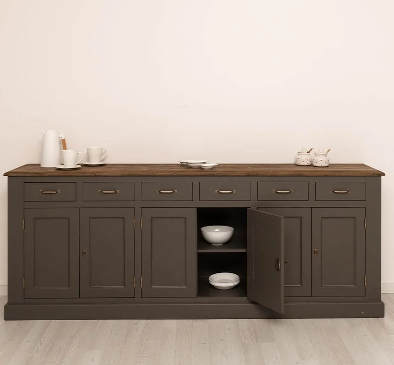 Großes Sideboard aus Massivholz mit sechs Schubladen und Türen