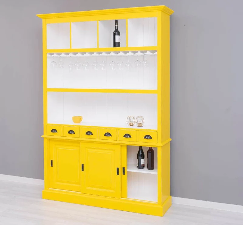 Großer Buffetschrank aus Massivholz mit Glashalterungen in verschiedenen Farben