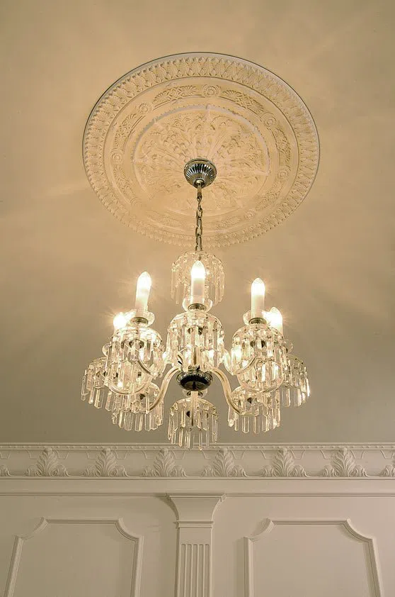 Victoria R25 Ceiling Rose