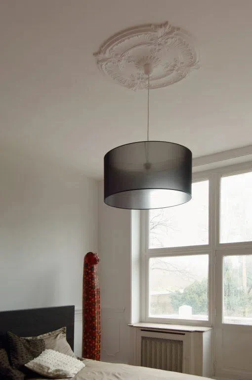 Laura R24 ARSTYL Ceiling Rose