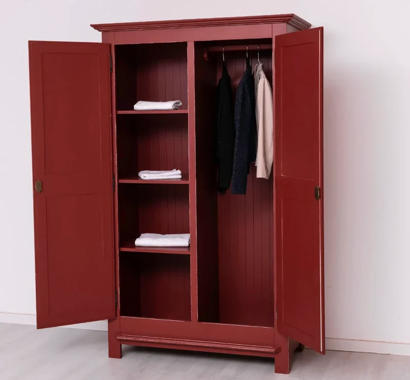 Vintage Kleiderschrank aus Massivholz in verschiedenen Farben