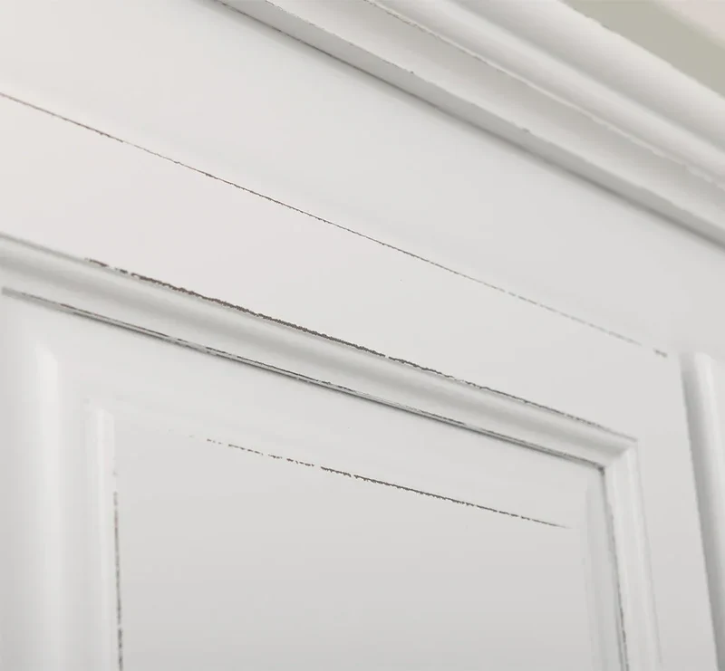 Vintage Kleiderschrank aus Massivholz in verschiedenen Farben