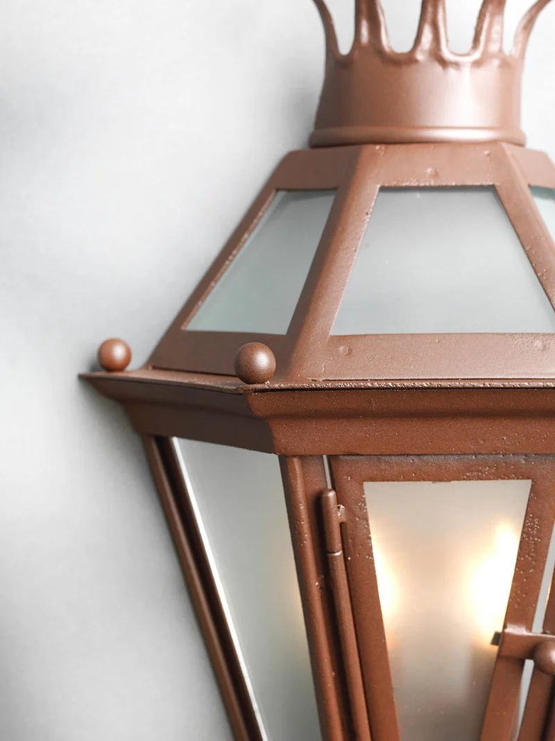 Casa Padrino Luxus Außen Laterne Rostbraun B. 39.5 x H. 65 cm - Handgefertigte Laterne aus Schmiedeeisen - Luxus Kollektion - Edel & Prunkvoll