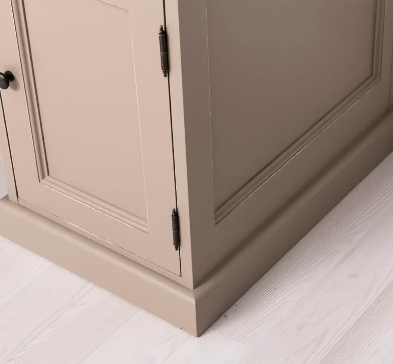Kleiner Vintage Schreibtisch aus Massivholz mit Eichenplatte