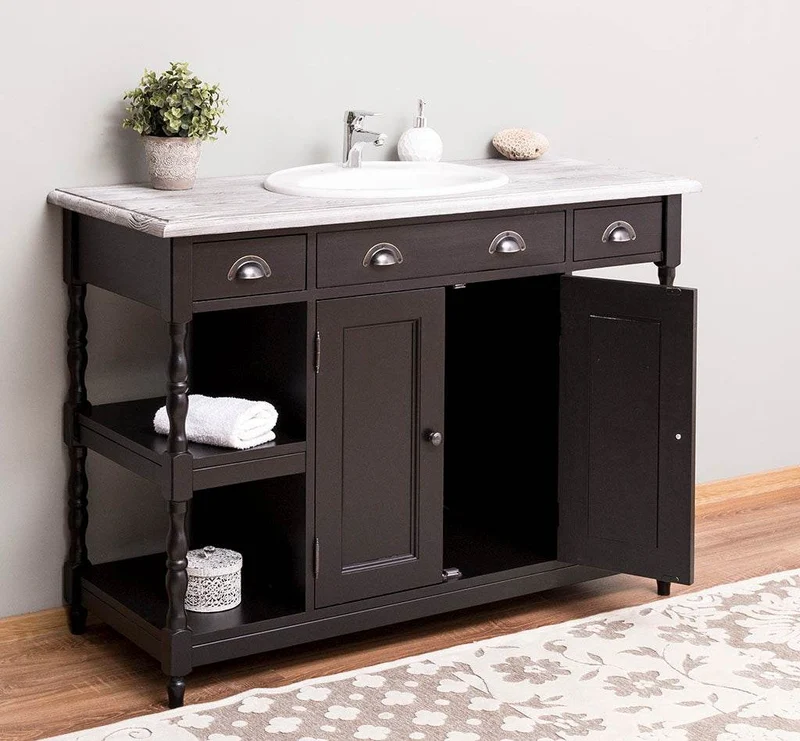 Breiter Waschbeckenunterschrank aus Massivholz mit gedrehten Beinen