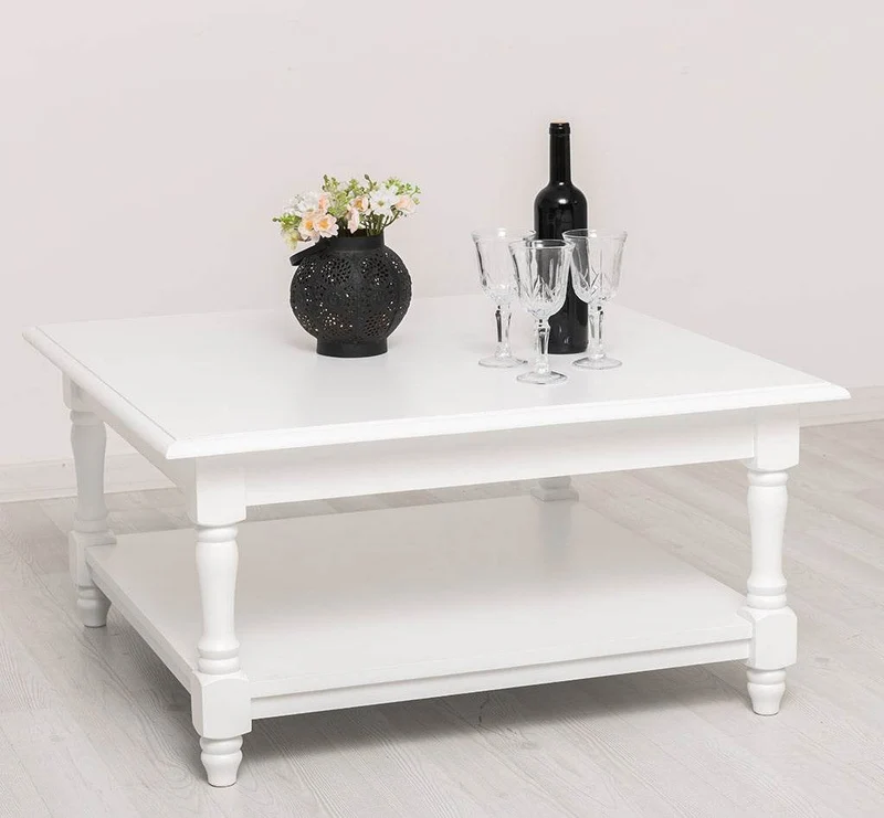 Quadratischer Couchtisch aus Massivholz mit gedrechselten Beinen