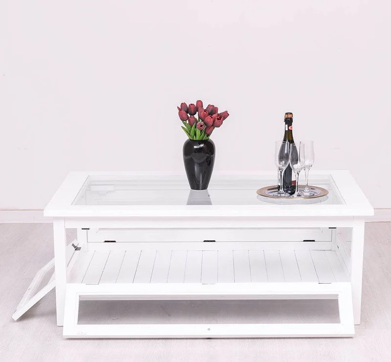 Großer Couchtisch aus Massivholz mit Fenstertüren und Glasplatte