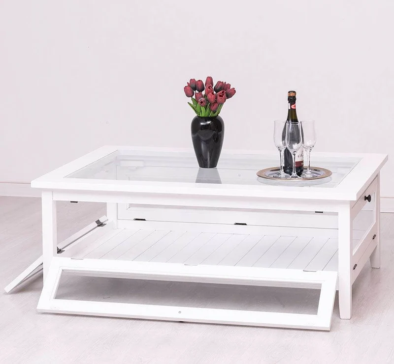 Großer Couchtisch aus Massivholz mit Fenstertüren und Glasplatte
