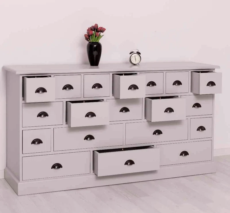 Apothekerschrank aus Massivholz im Landhausstil mit 19 Schubladen