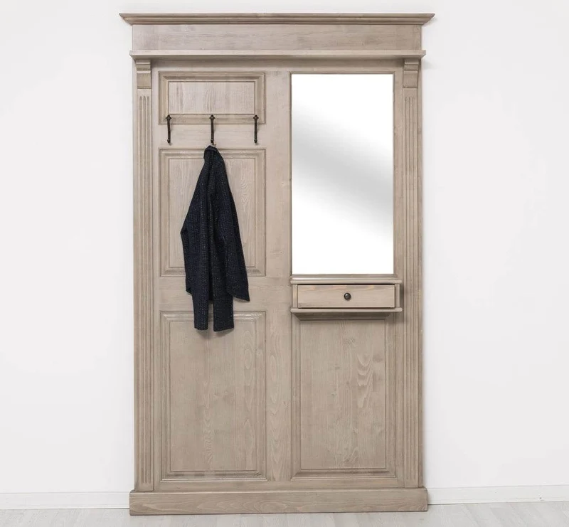 Garderobe aus Massivholz mit Spiegel und Ablage