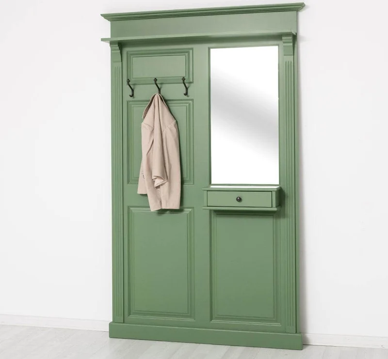 Garderobe aus Massivholz mit Spiegel und Ablage