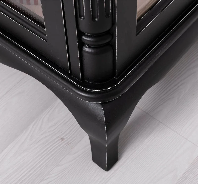 Vintage Vitrinenschrank aus Massivholz mit verglaster Doppeltür | Barock