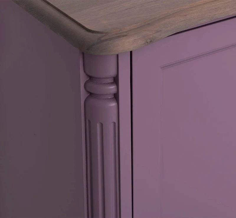 Geschwungenes Sideboard aus Massivholz im Vintage Stil - mit Doppeltür