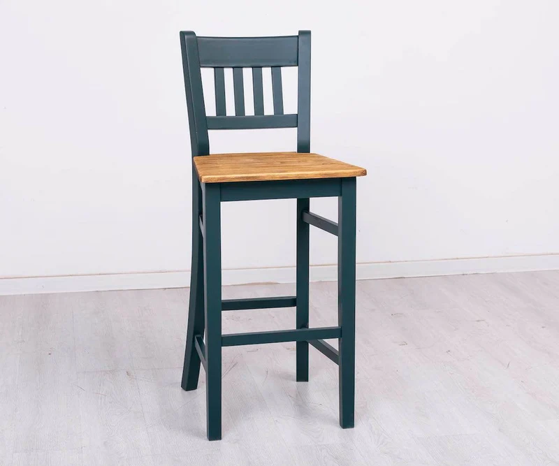 Barhocker mit Lehne aus massiver Pinie