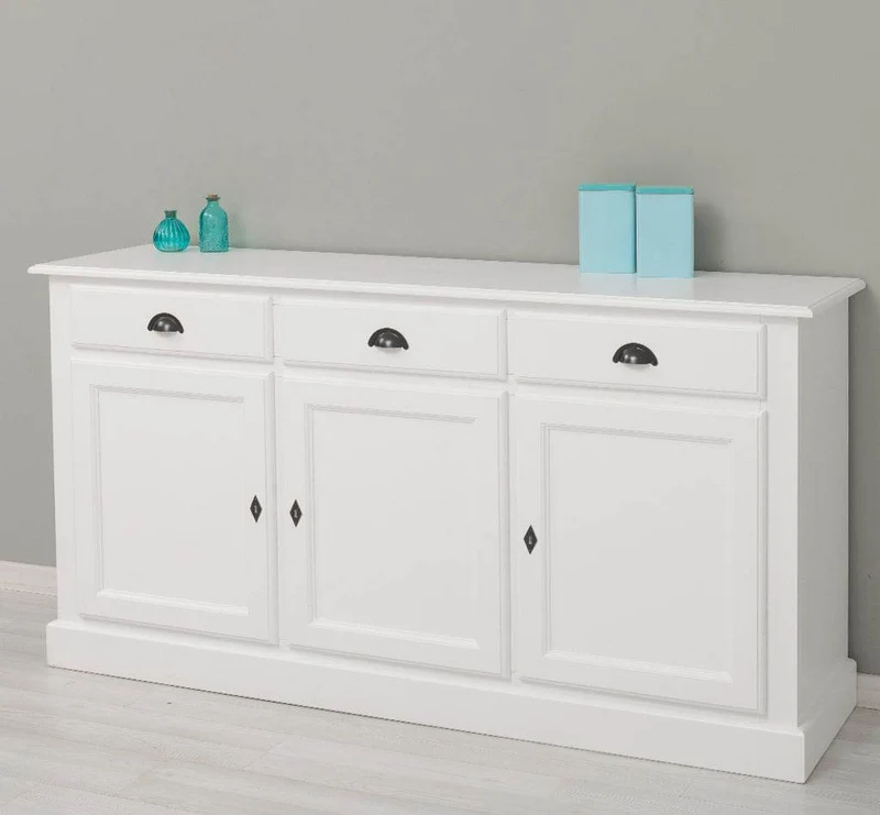 Sideboard aus Massivholz mit drei Schubladen und Türen