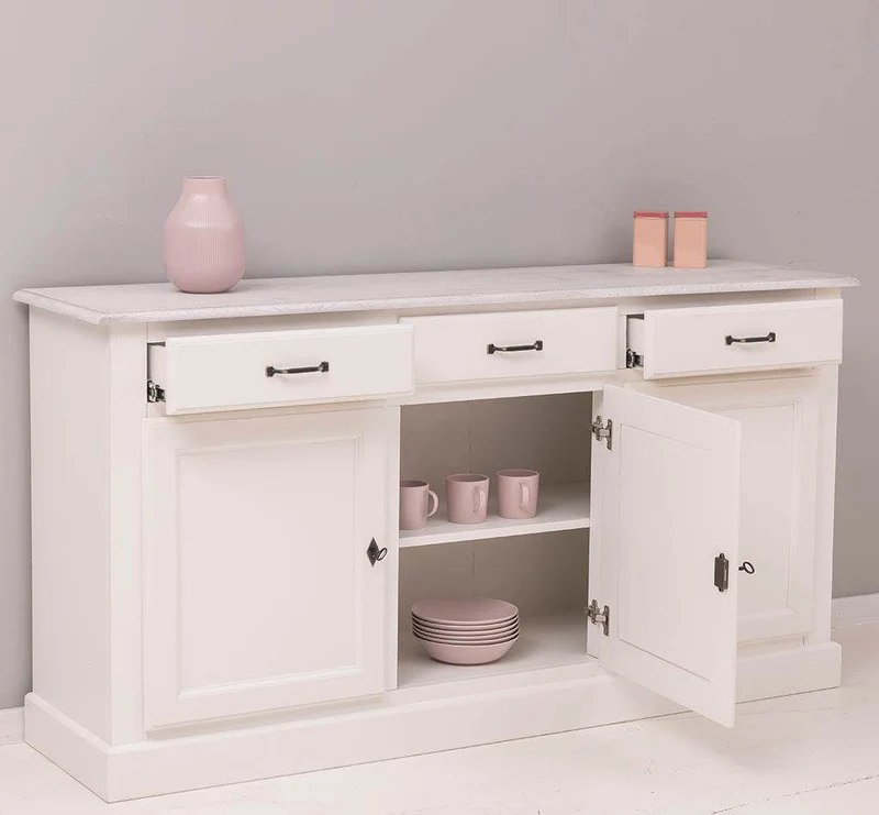 Sideboard aus Massivholz mit drei Schubladen und Türen