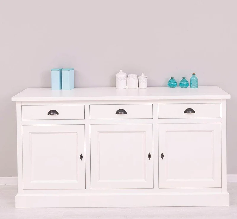 Dreitüriges Sideboard 175 aus Massivholz mit drei Schubladen