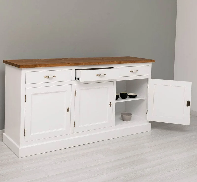 Dreitüriges Sideboard 175 aus Massivholz mit drei Schubladen