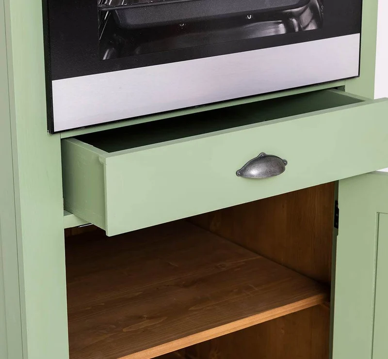 Stehender Einbauschrank für Backofen aus Massivholz | Herd- und Backofenschrank im Landhausstil