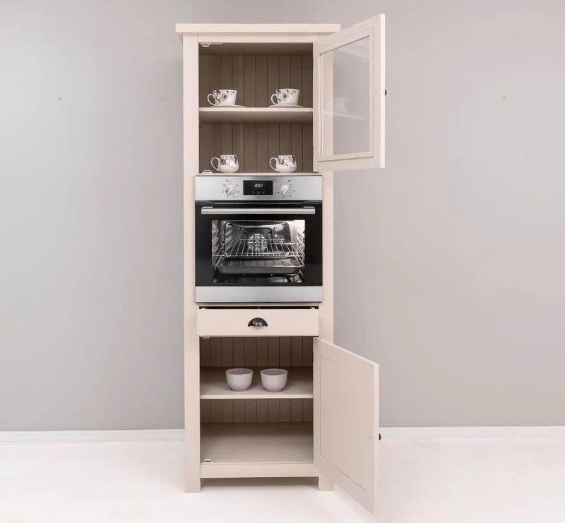 Stehender Einbauschrank für Backofen aus Massivholz | Herd- und Backofenschrank im Landhausstil