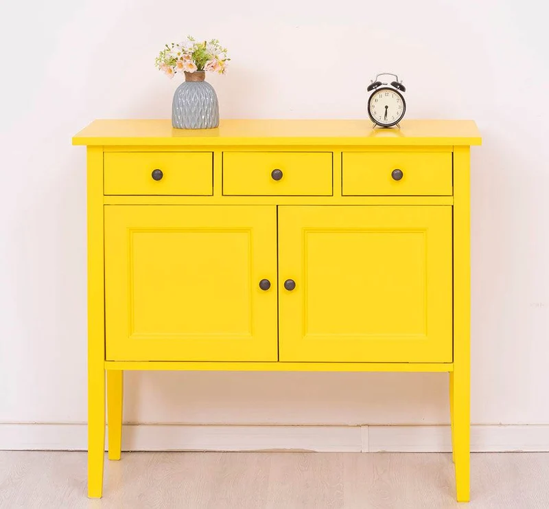 Sideboard aus Massivholz mit drei Schubladen