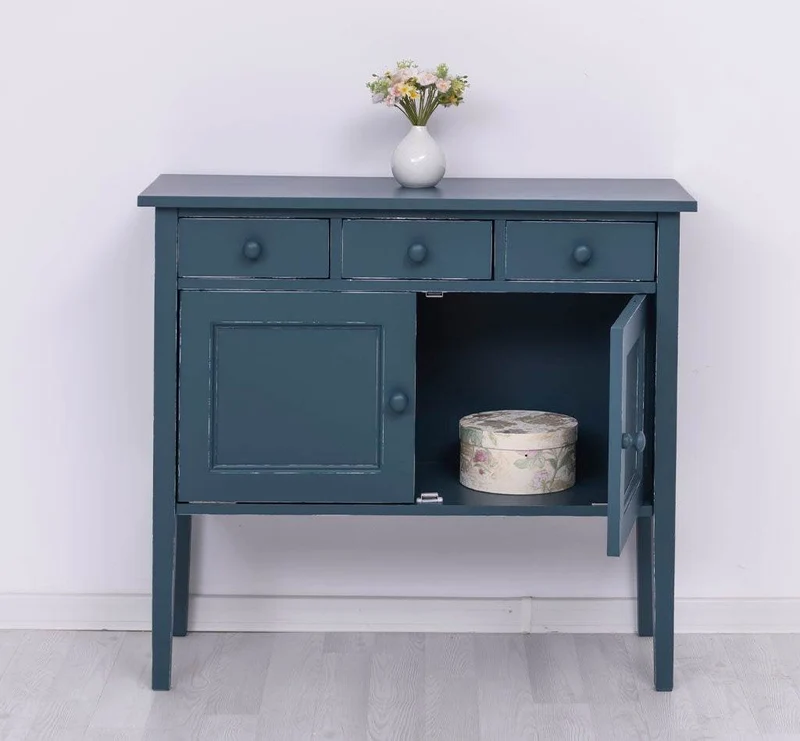 Sideboard aus Massivholz mit drei Schubladen
