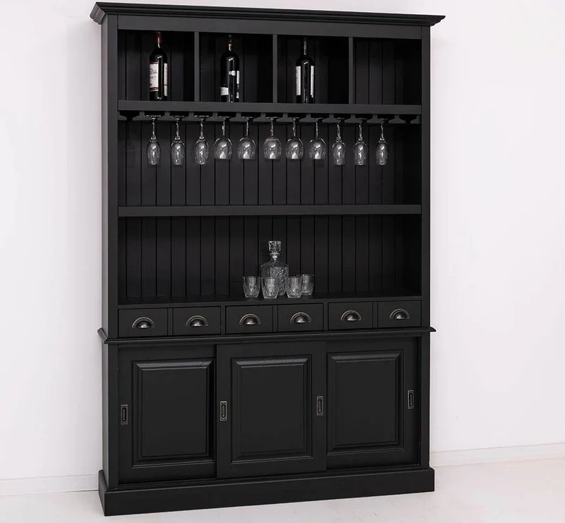 Buffetschrank aus Massivholz mit Glashalterungen in schwarz