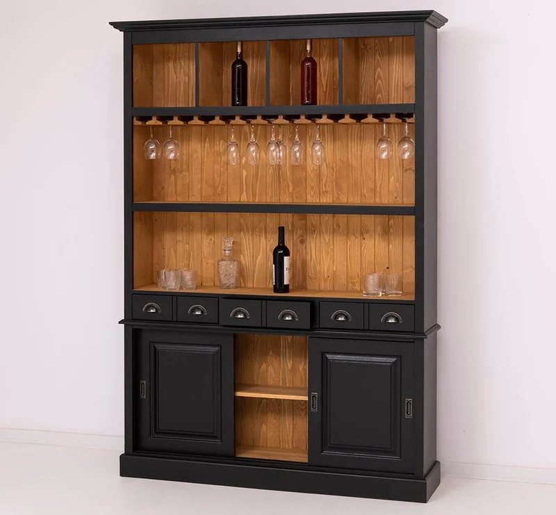 Buffetschrank aus Massivholz mit Glashalterungen in schwarz