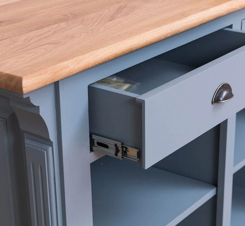 Landhaus Bartresen aus Massivholz - Minibar freistehend mit Eichenplatte