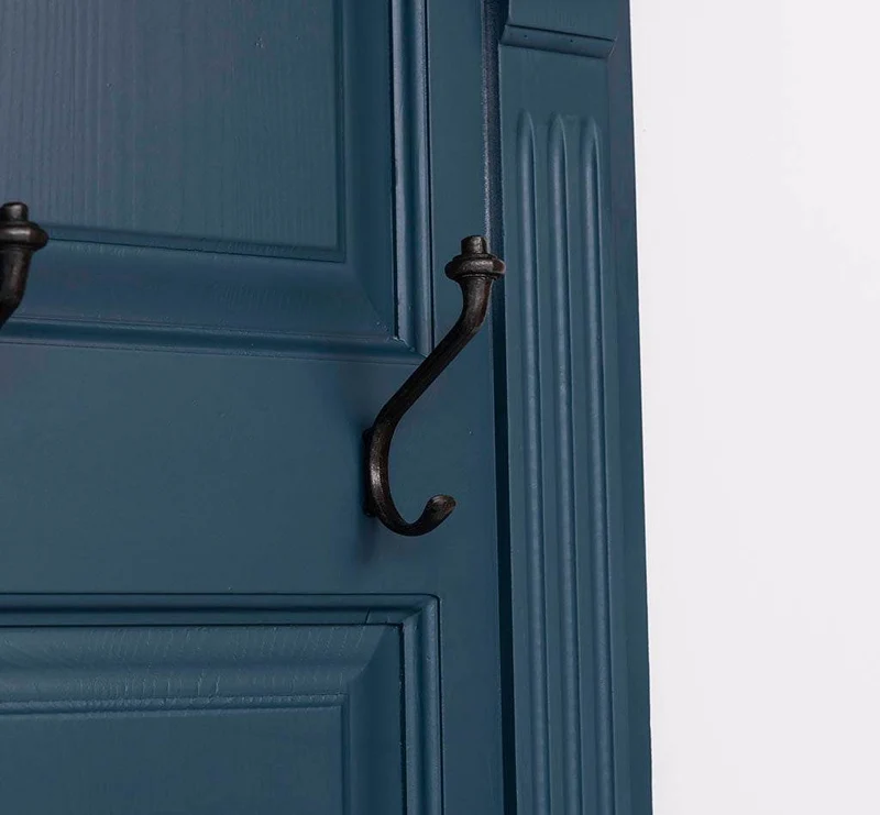 Garderobe aus Massivholz mit 6 Haken und 2 Staufächern unifarben