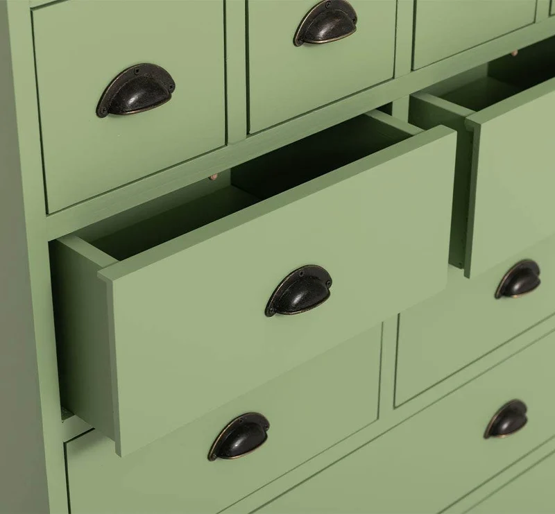 Hoher Apothekerschrank mit 14 Schubladen