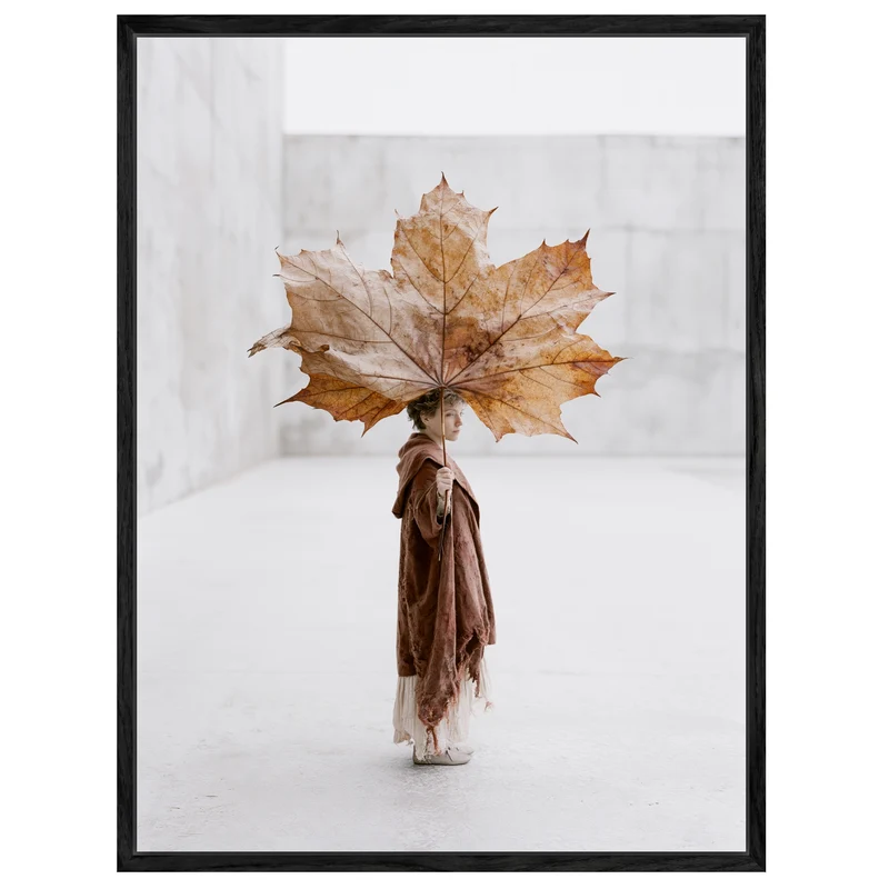 Kind mit Ahornblatt-Schirm Leinwand