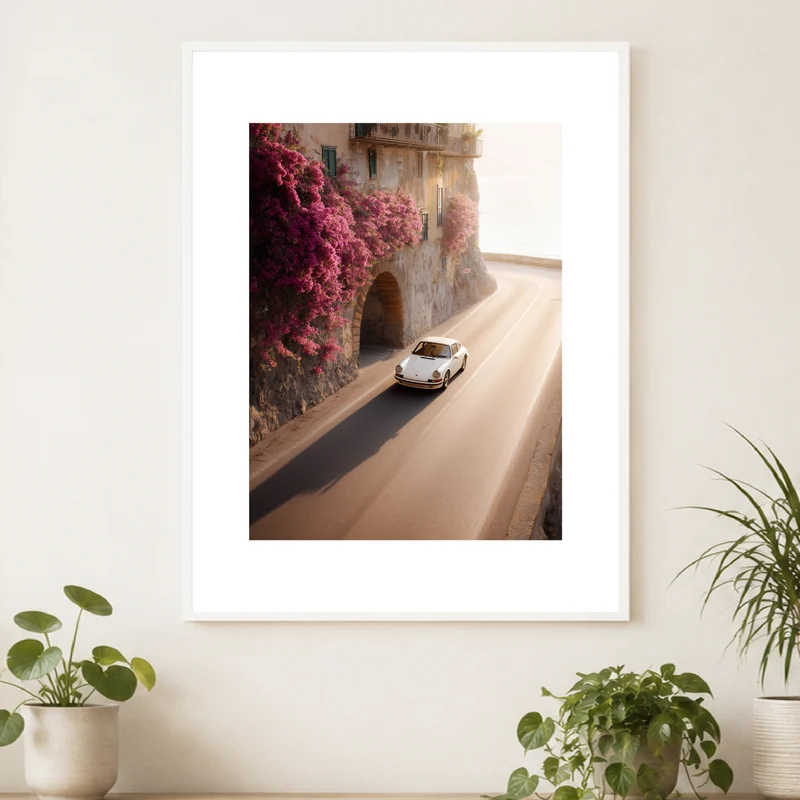 Weiße Küstenstraße im Sonnenlicht Poster