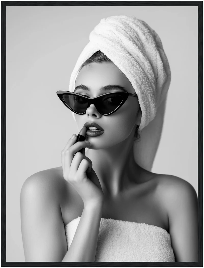 Frau mit Handtuch-Turban Poster
