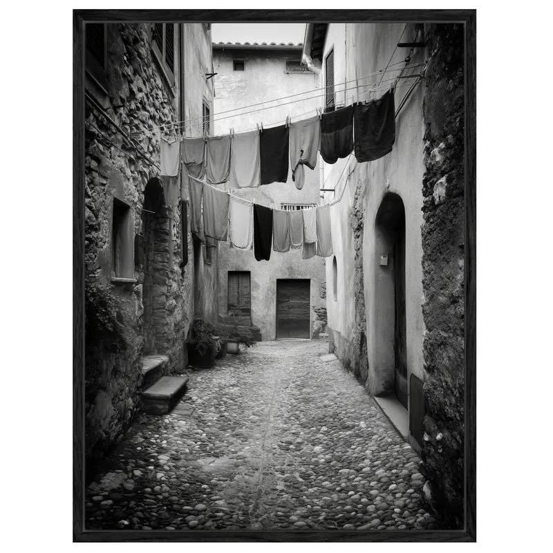 Italienische Gasse mit Wäsche Leinwandbild