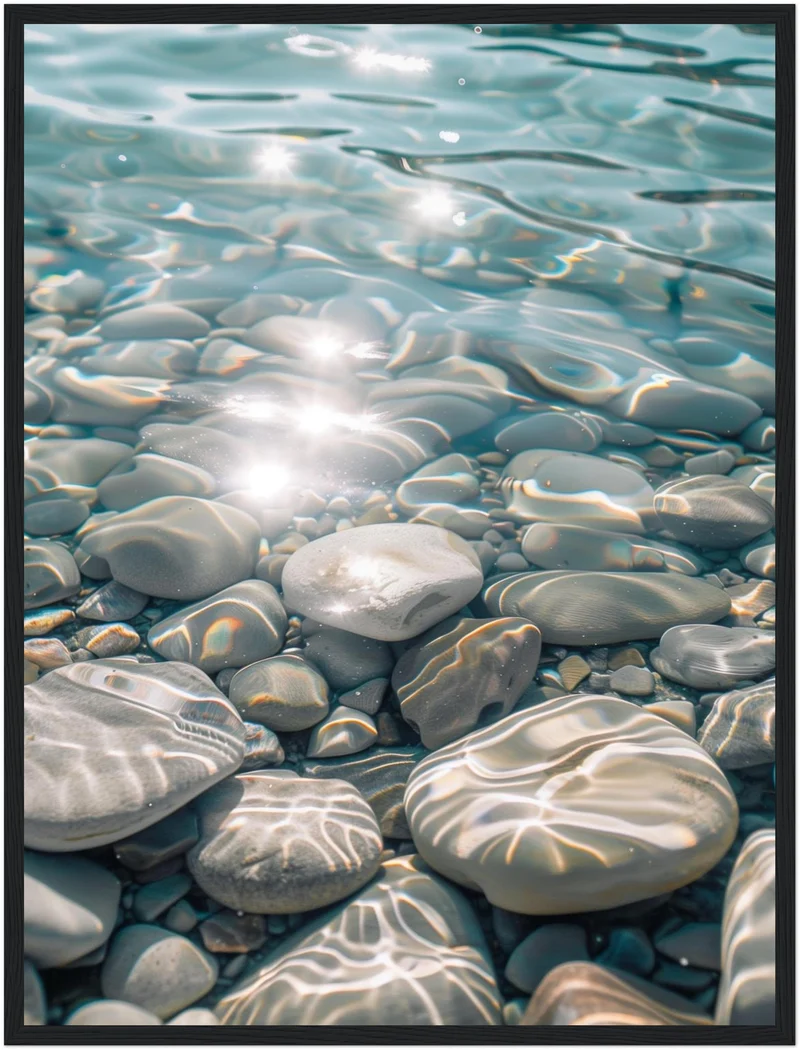 Kieselsteine im klaren Wasser Poster