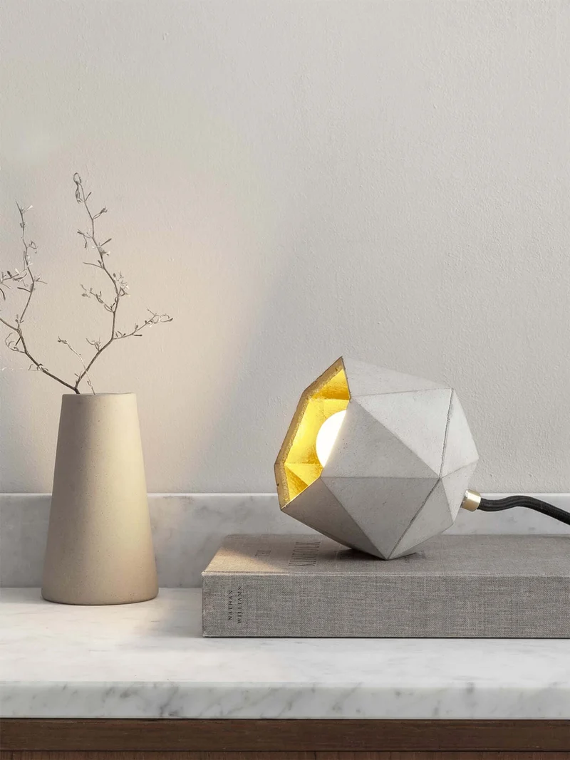 Gantlights T2-Up Tischlampe Beton