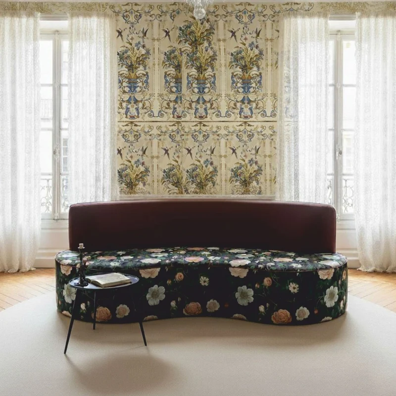 Casa Padrino Luxus Samt Sofa mit Blumenmuster Schwarz / Bunt / Lila 220 cm - Hotel Möbel - Wohnzimmer Möbel - Büro Möbel - Luxus Möbel