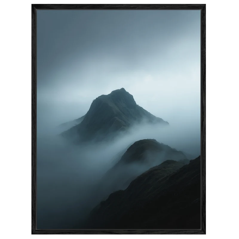 Nebliger Bergkamm im Morgenlicht Leinwandbild