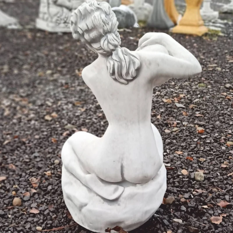 Casa Padrino Jugendstil Wasserspeier Skulptur Frau mit Krug Grau H. 72 cm - Garten Deko