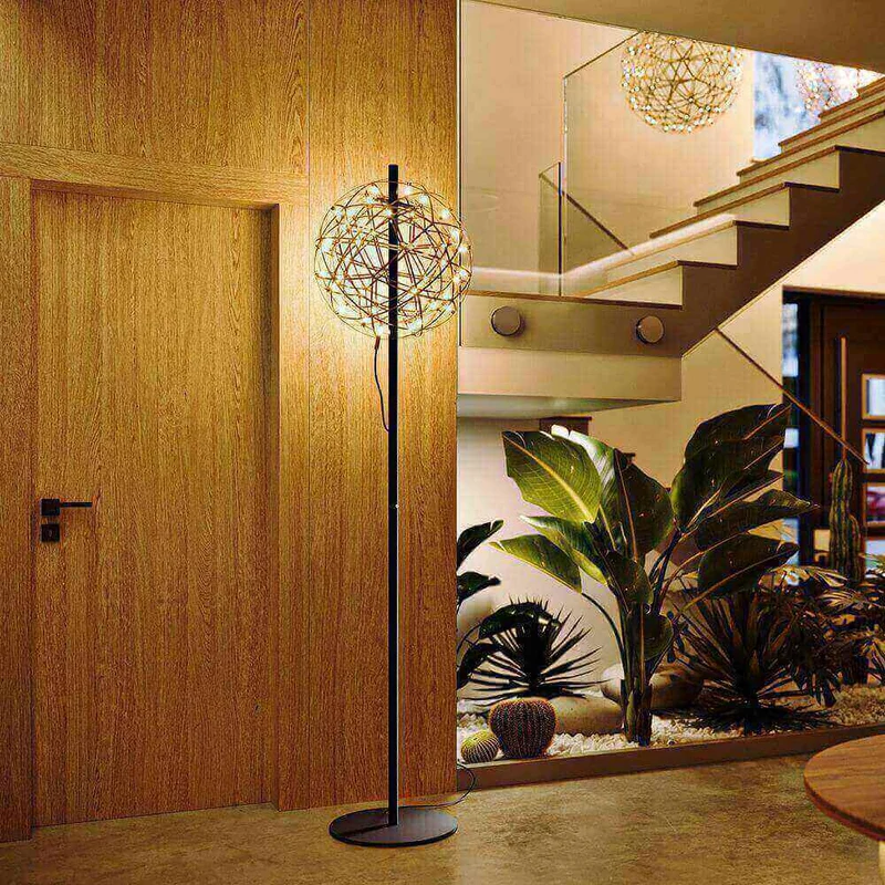 s.luce Atom LED-Stehleuchte aus Metall mit Touchdimmer