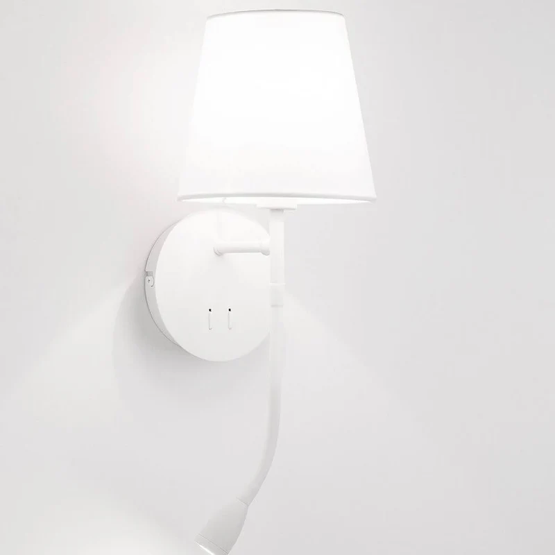 Nia Wandleuchte Metall mit LED Leselicht