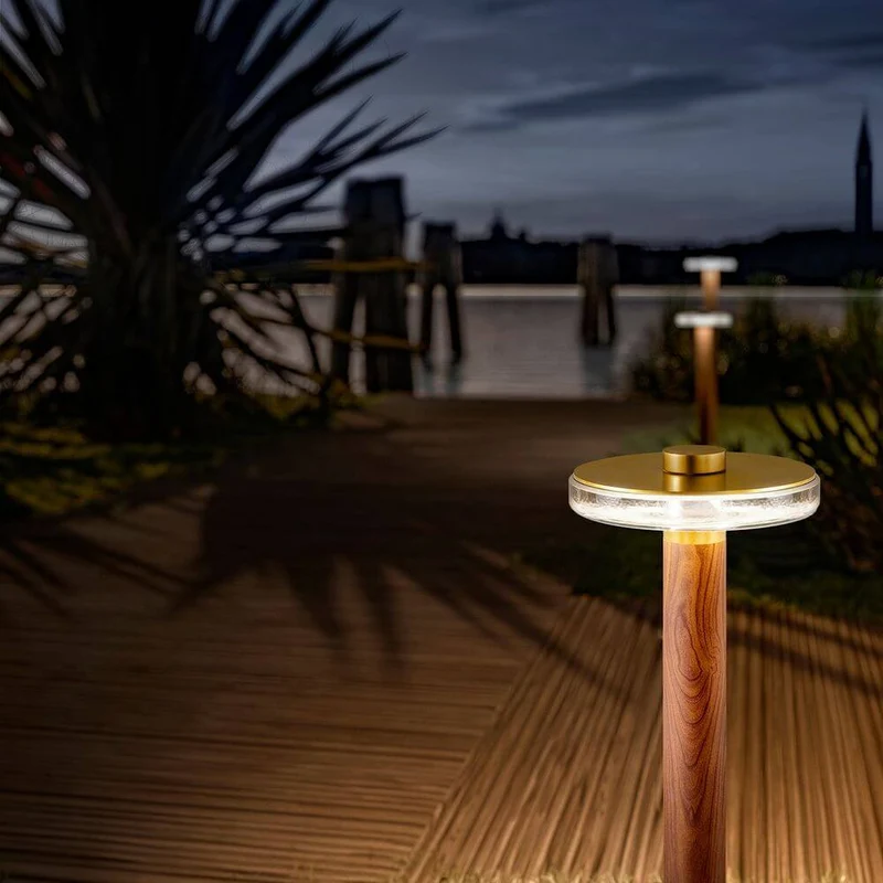 Panzeri Venexia Pollerleuchte mit LED-Licht IP65