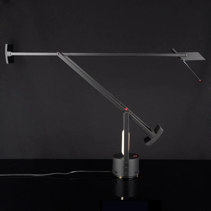Artemide Tizio 35 Schreibtischleuchte Schwarz