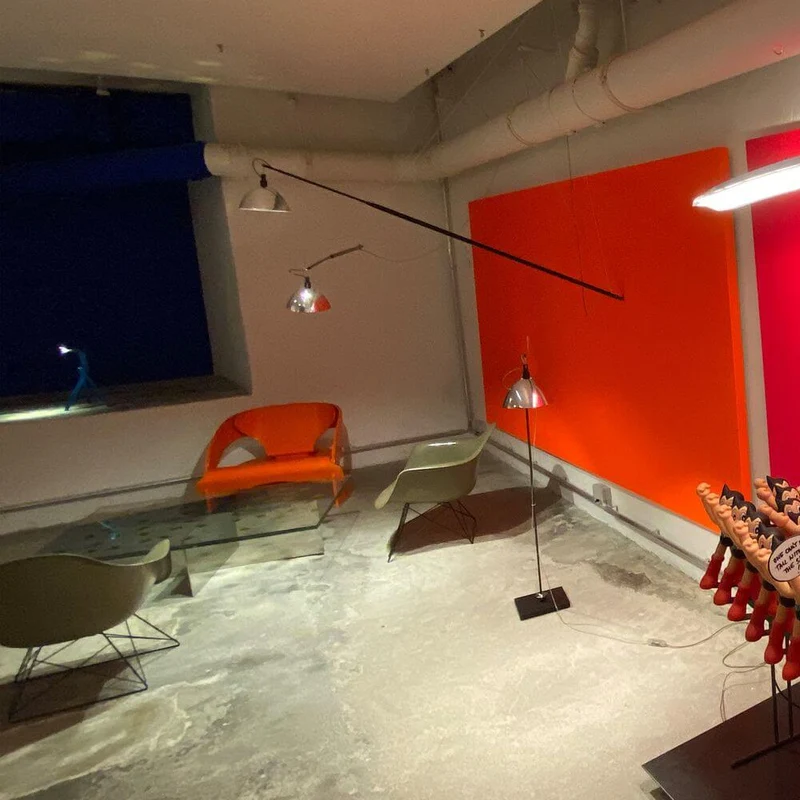 Ingo Maurer Wand- oder Hängelampe Max. Mover LED max 210cm