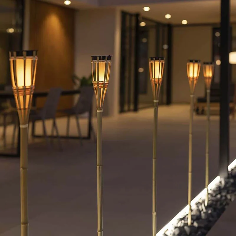 Hiama LED Solar-Erdspieß 120cm mit Flammen-Effekt