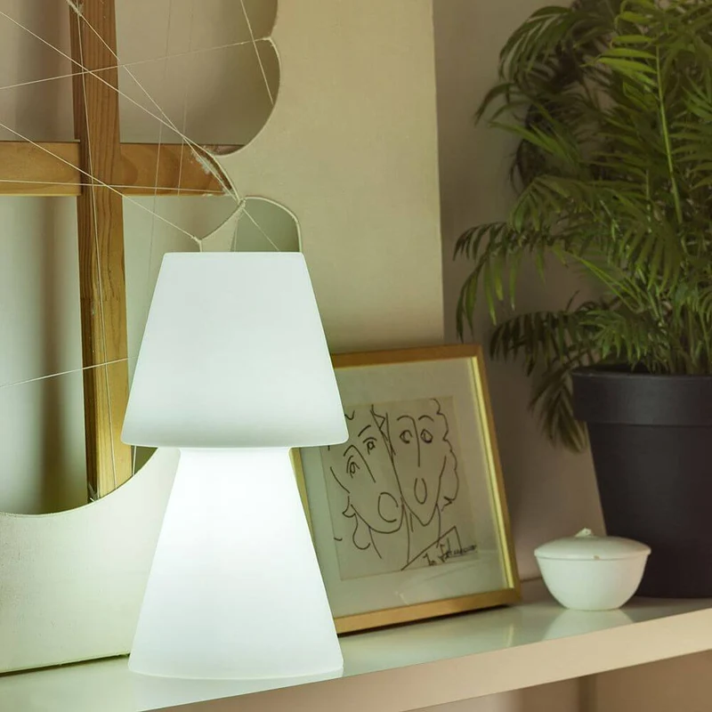 LED-Akku-Tischleuchte Lola Large mit Fernbedienung